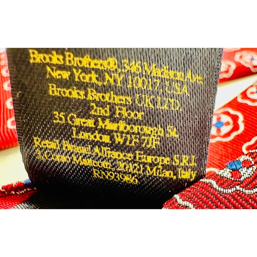 Vintage Brooks Brothers Red Medallion Floral Silk Tie English Fabric USA Made